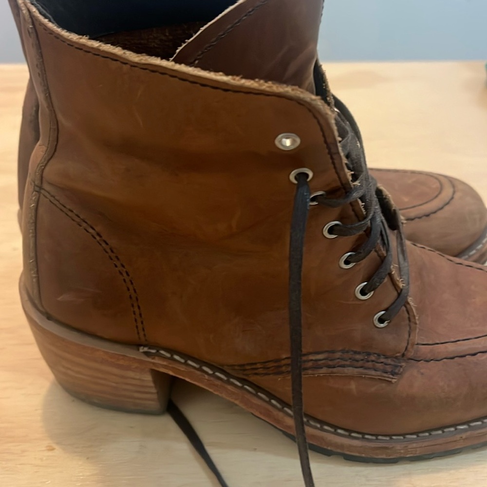 Red wing boots!!